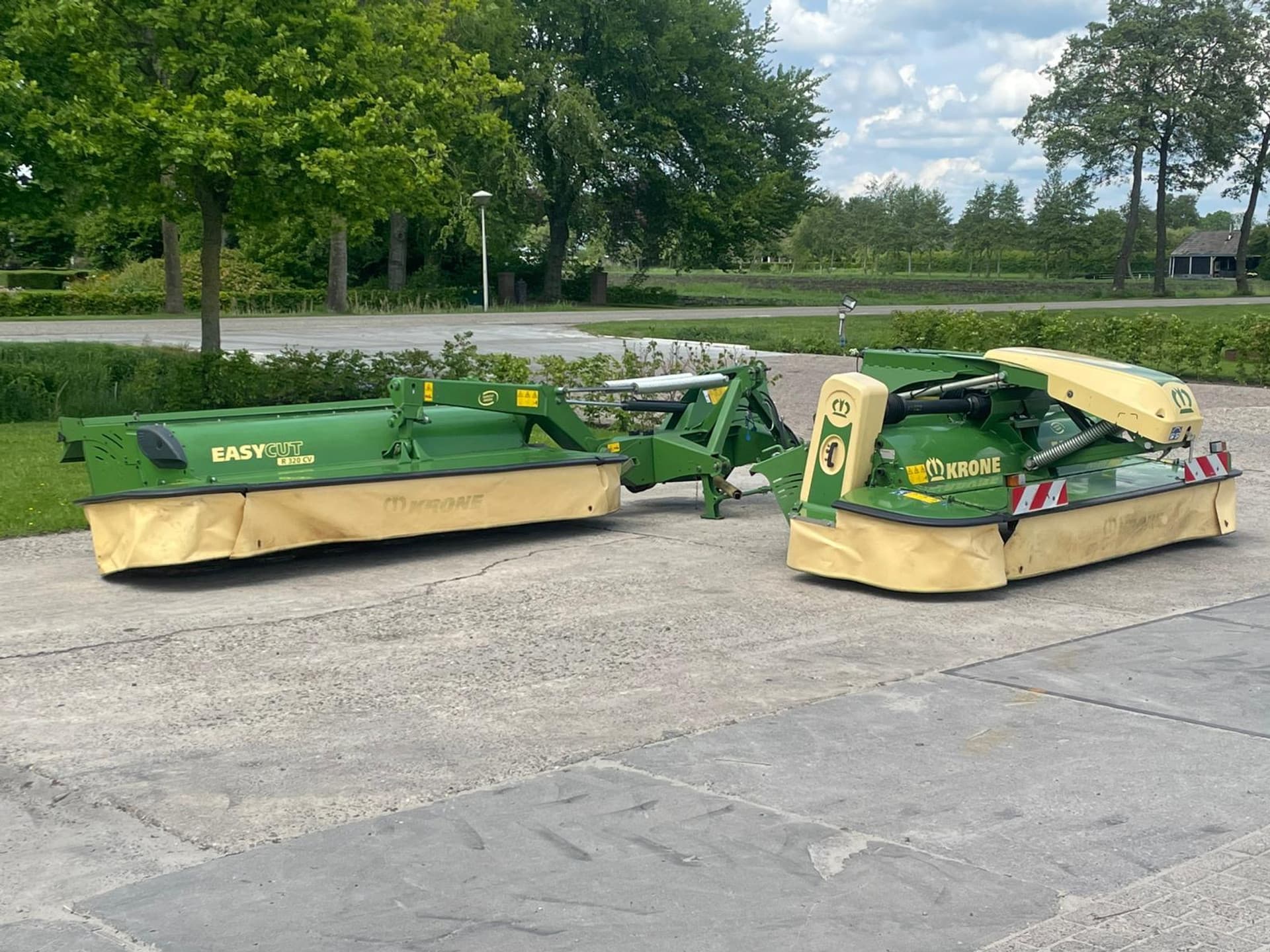 Krone Easycut F 320 cv easy cut R 320 cv Schijvenmaaier